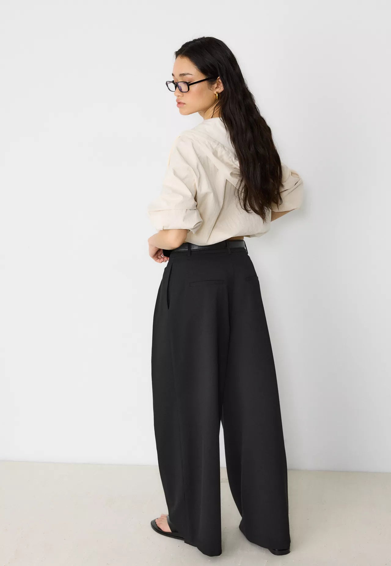 Maxi Dart Black Pleated Pants