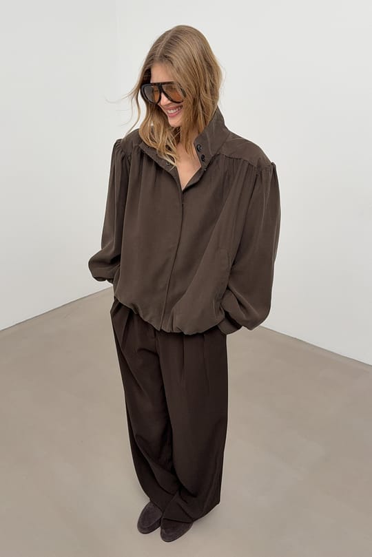 Wide-Leg Dark Brown Pleated Pants