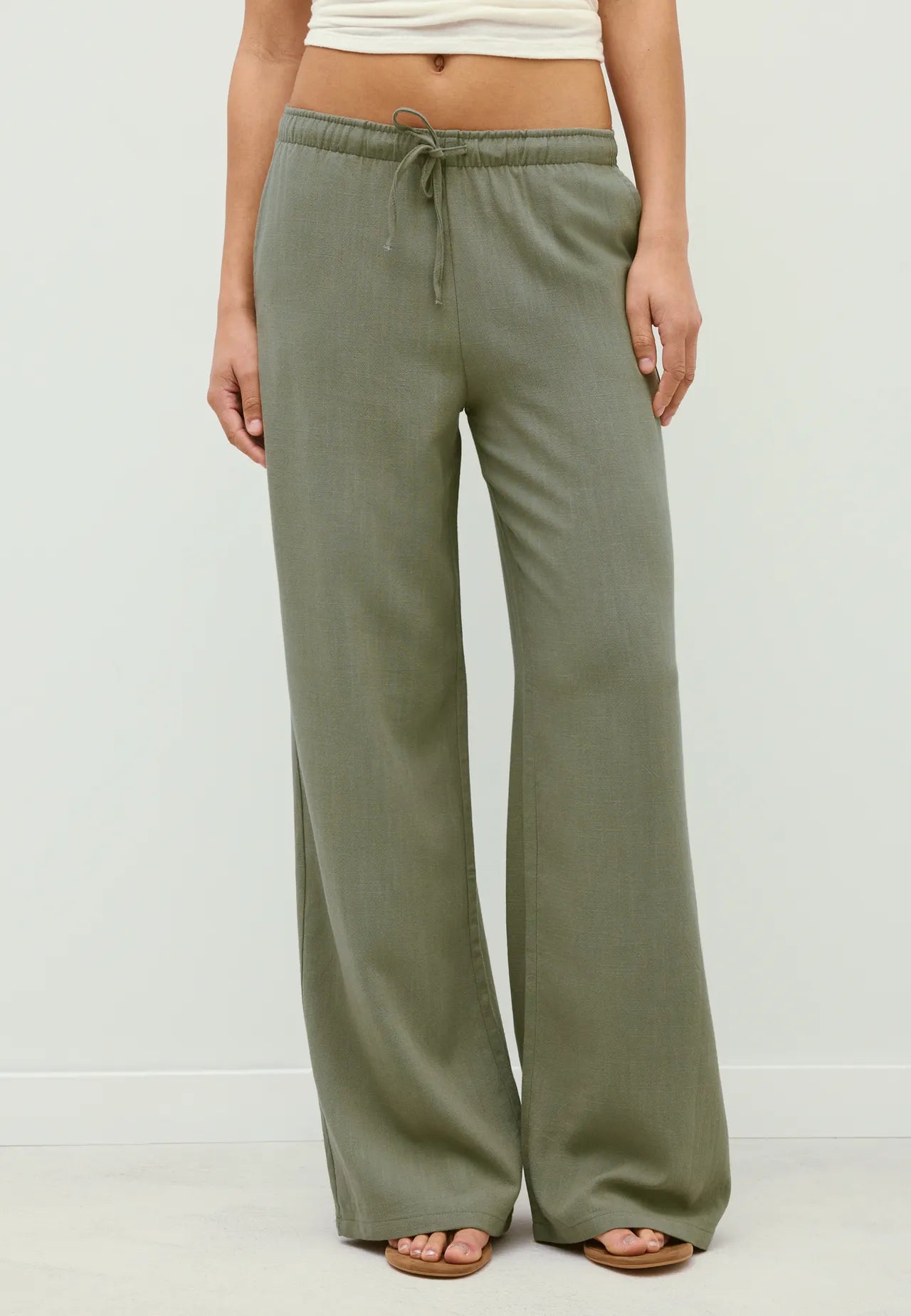 Straight-Leg Olive Linen Pant